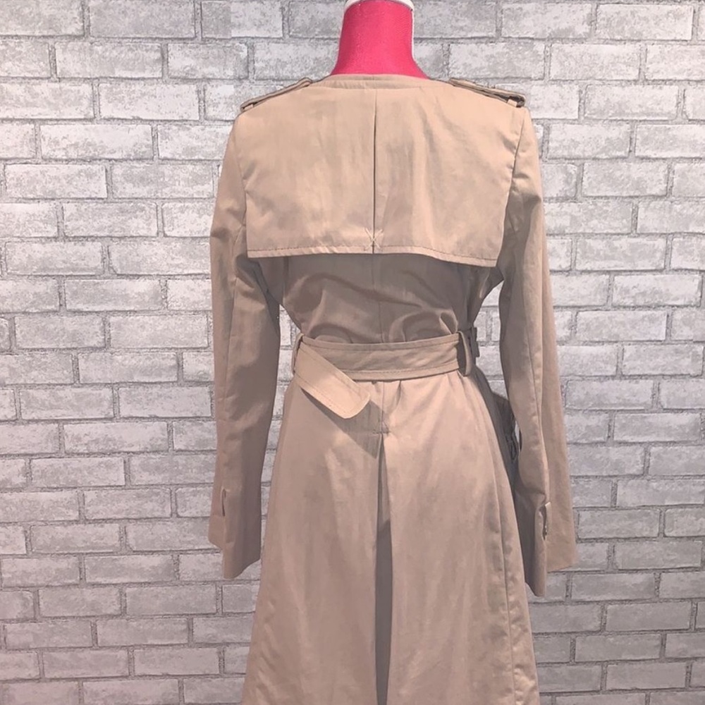 BCBGMAXAZRIA trench coat - Picture 2 of 7